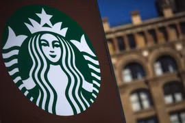 Starbucks bị cáo buộc nhập cà phê và trà từ trang trại vi phạm nhân quyền