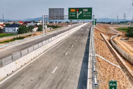 Xử lý bất cập về mương thoát nước, đường dân sinh cao tốc Nghi Sơn - Diễn Châu