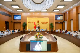 Kịp thời tháo gỡ các điểm nghẽn về thể chế, khơi thông nguồn lực để phát triển