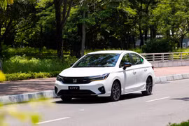 Doanh số ô tô Honda tăng mạnh, xe máy nhích nhẹ