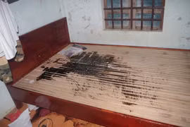 Mâu thuẫn gia đình, vợ giết chồng bằng axit
