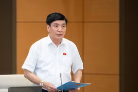 Siết chặt kỷ luật, kỷ cương, tăng cường phòng, chống tham nhũng, tiêu cực trong công tác xây dựng pháp luật