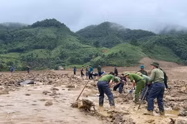 Lào Cai chạy đua với thời gian, nỗ lực tìm kiếm người mất tích tại Làng Nủ
