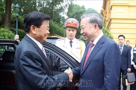 Vun đắp mối quan hệ hữu nghị vĩ đại, đoàn kết đặc biệt và hợp tác toàn diện Việt Nam - Lào