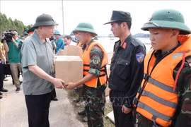 Tổng Bí thư, Chủ tịch nước Tô Lâm kiểm tra công tác phòng, chống lụt bão và thăm hỏi nhân dân vùng lụt, bão tại Tuyên Quang