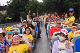 Nha Trang đưa xe buýt thoáng nóc chở khách du lịch vào hoạt động thí điểm