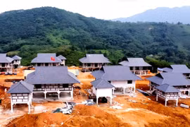 Lào Cai: 33 hộ dân Làng Nủ bốc thăm chọn vị trí nhà ở Khu tái định cư mới sau lũ quét lịch sử