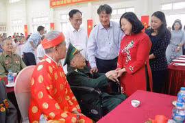 Lắng nghe tâm tư, nguyện vọng của nhân dân để cùng bàn bạc, thống nhất