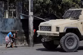 Người dân thủ đô của Haiti tìm nơi trú ẩn khi bạo lực leo thang