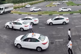 Hà Nội yêu cầu không tăng phí đào tạo lái ô tô, giữ nguyên mức 15,59 triệu đồng