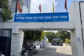 Lạm thu, một hiệu trưởng bị đề nghị xử lý kỷ luật, buộc thu hồi tiền trả phụ huynh