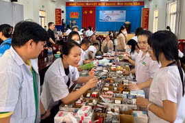 Báo Pháp Luật TP HCM phối hợp khám bệnh cho 500 người dân huyện Gò Công Đông