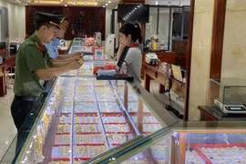Bán vàng giả mạo nhãn hiệu, một doanh nghiệp tại Nghệ An bị phạt 85 triệu đồng