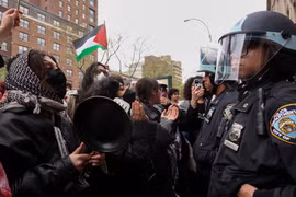 Hơn 100 người biểu tình ủng hộ Palestine bị bắt ở New York, gồm cả nhà báo
