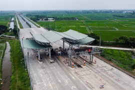 Xem xét tháo gỡ khó khăn, vướng mắc liên quan đến dự án BOT cầu Thái Hà