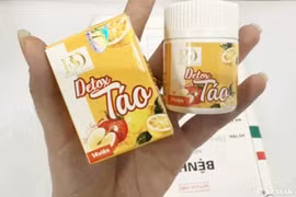 Uống Detox Táo giảm cân, người phụ nữ bị mất thị lực