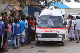 Tấn công khủng bố ở bãi biển Somalia, 32 người thiệt mạng