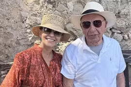 Ông trùm truyền thông Rupert Murdoch lại đính hôn ở tuổi 92