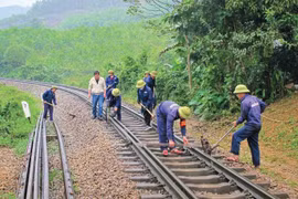 Nhiều gói thầu do Ban Quản lý dự án đường sắt làm chủ đầu tư có tỷ lệ tiết kiệm ngân sách "siêu thấp"