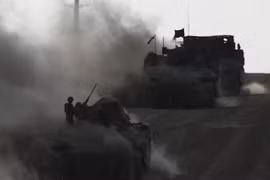 Israel kiểm soát toàn bộ biên giới Gaza, điều xe tăng tiến sâu vào Rafah