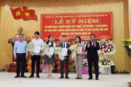 Hưng Hà (Thái Bình): Kỷ niệm 20 năm Ngày Doanh nhân Việt Nam và trao Giấy chứng nhận đăng ký đầu tư các dự án thứ cấp trên địa bàn