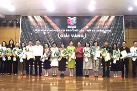 Vinh danh thành quả sáng tạo nghề nghiệp của đội ngũ người làm báo Quảng Ninh