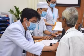 Một số giải pháp nâng cao hiệu quả công tác dư luận xã hội, góp phần triển khai hiệu quả các chính sách y tế