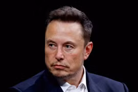 Brazil đóng băng tài khoản ngân hàng công ty Starlink của Elon Musk