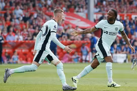 Chelsea thắng kịch tính Nottingham ở vòng 37 Ngoại hạng Anh