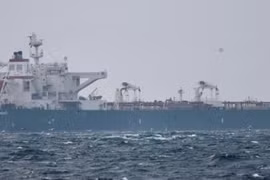 Iran đang bán dầu cho Oman, Bangladesh?