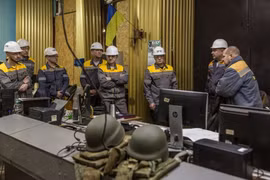 Ukraine săn lùng thiết bị lưới điện, đạn dược để tránh mất điện mùa hè