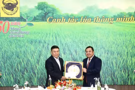 Công ty CP Phân bón Bình Điền tiếp đón đoàn công tác của Chủ tịch Quốc hội Lào: Mở ra cơ hội hợp tác nông nghiệp bền vững