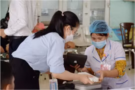 TP.HCM tiêm vắc xin sởi cho hơn 3.000 trẻ 6 - 9 tháng tuổi