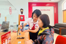 Thu thập sinh trắc học trên Agribank Plus - Cơ hội rinh iPhone 16 và nhiều quà hấp dẫn