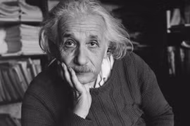 Albert Einstein và “thuyết tương đối” về sự thật trong thời hiện đại