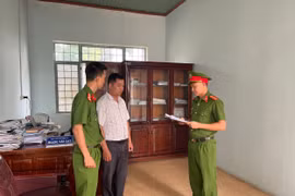Bắt tạm giam Phó Chủ tịch xã, Giám đốc Văn phòng ĐKĐĐ ở Kon Tum