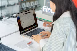 Macbook Air M3 mở bán sớm tại Việt Nam, giá chỉ từ 24,9 triệu đồng