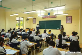 Hà Nội sẽ kiểm tra hiện trạng thừa, thiếu giáo viên tại các nhà trường