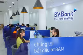 Lãi suất cho vay ‘chạm đáy’, mua nhà bây giờ hay chờ đợi thêm?