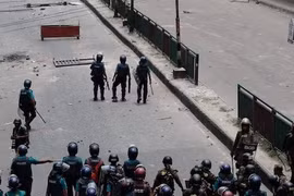 Biểu tình sinh viên leo thang ở Bangladesh: Các cơ quan phải đóng cửa, áp đặt lệnh giới nghiêm