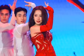 WeChoice Awards 2023 quy tụ nhiều nghệ sĩ Việt hàng đầu, Chi Pu ẵm cú đúp giải thưởng
