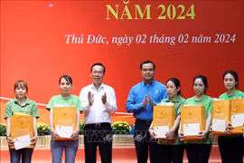 Chủ tịch nước dự chương trình “Tết sum vầy - Xuân tri ân” tại thành phố Thủ Đức