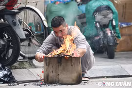 Nhiều tuyến phố Hà Nội "đỏ lửa" tiễn ông Công, ông Táo