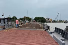 Nam Định: Cầu phao Ninh Cường thông xe trở lại