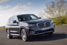 300.000 xe BMW triệu hồi vì nguy cơ gãy thanh ray cốp