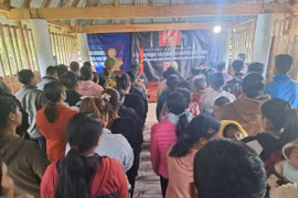 Người Xơ Đăng ở Kon Tum tỏ lòng thành kính, tiễn biệt Tổng Bí thư Nguyễn Phú Trọng