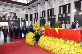 Đoàn Belarus viếng Tổng Bí thư Nguyễn Phú Trọng