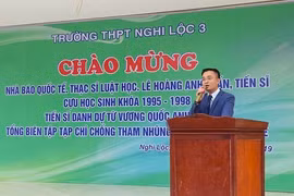 Thi hành kỷ luật đối với Viện trưởng Viện Pháp luật kinh doanh và Đầu tư châu Âu