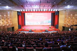 Phát động phong trào “Thanh xuân dâng Đảng” và tổ chức chiếu phim “Đào, Phở và Piano”