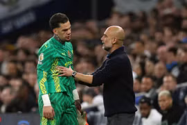 Lý do Ederson chưa rời Man City